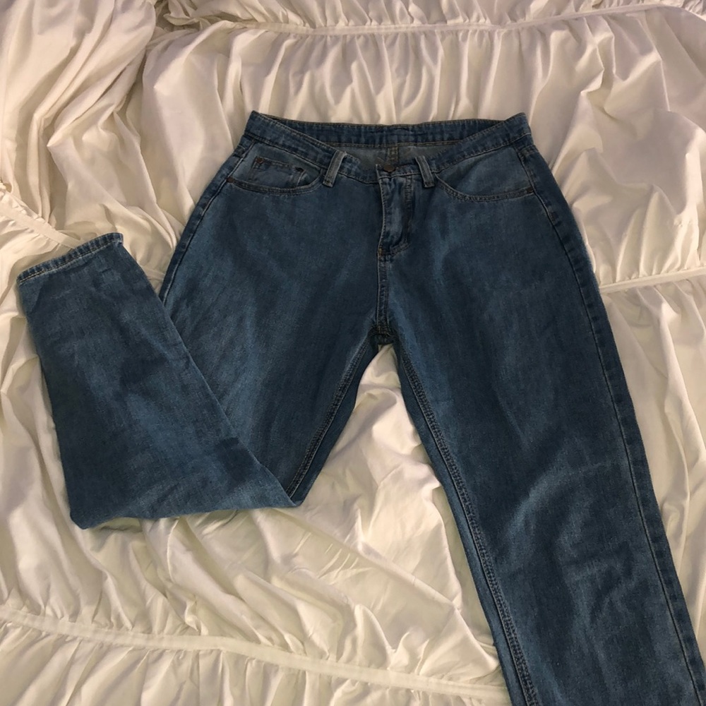 Light blue mom jeans!
